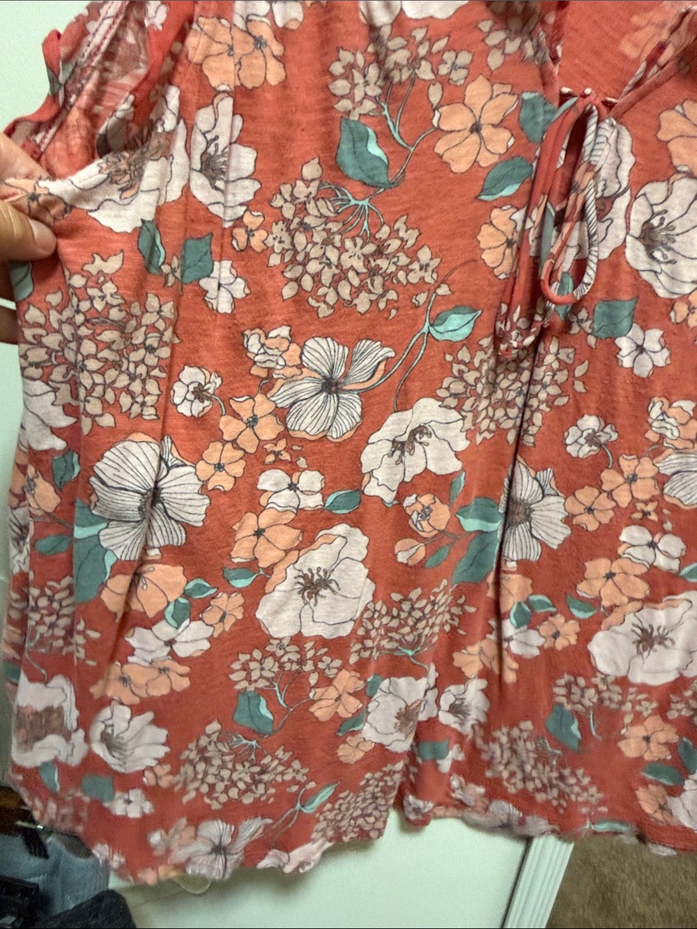 Lucky Brand Coral Floral Tie-Front Flutter Sleeve Blouse - Picture 4 of 5